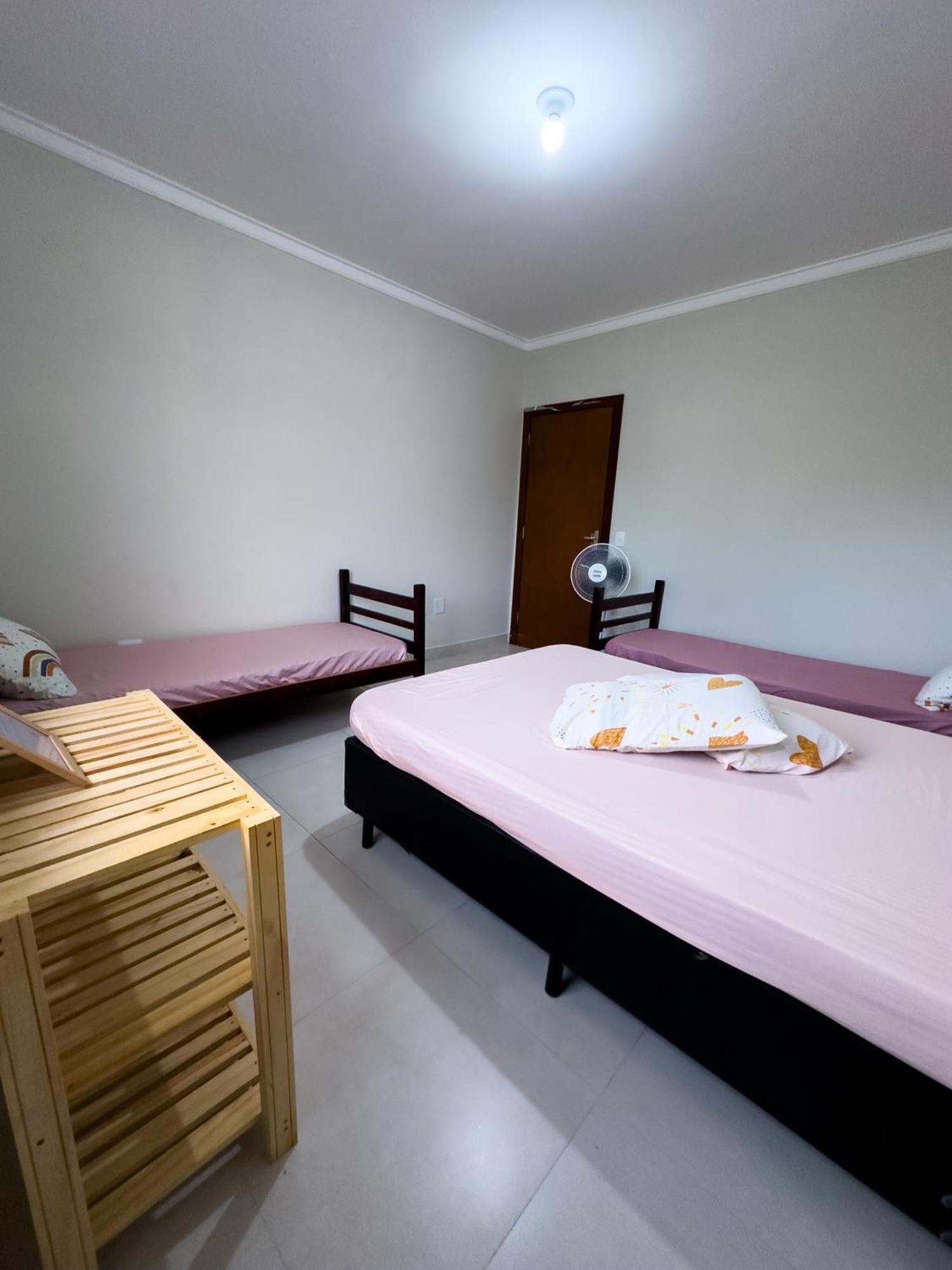 Hostel Familia Castor Itanhaém Eksteriør bilde